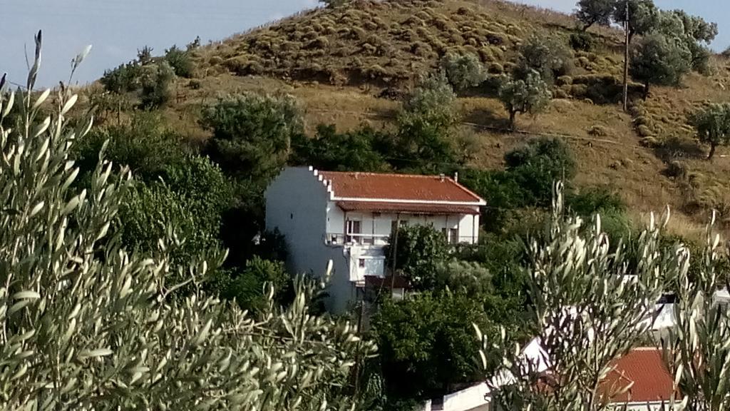 Filoxenia Rooms Makrilies Exteriér fotografie